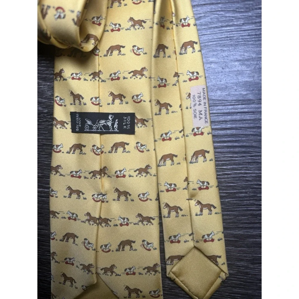 HERMES Paris Yellow 100% Silk Toy Horse Pattern Men's Tie Equestrian - Picture 3 of 4